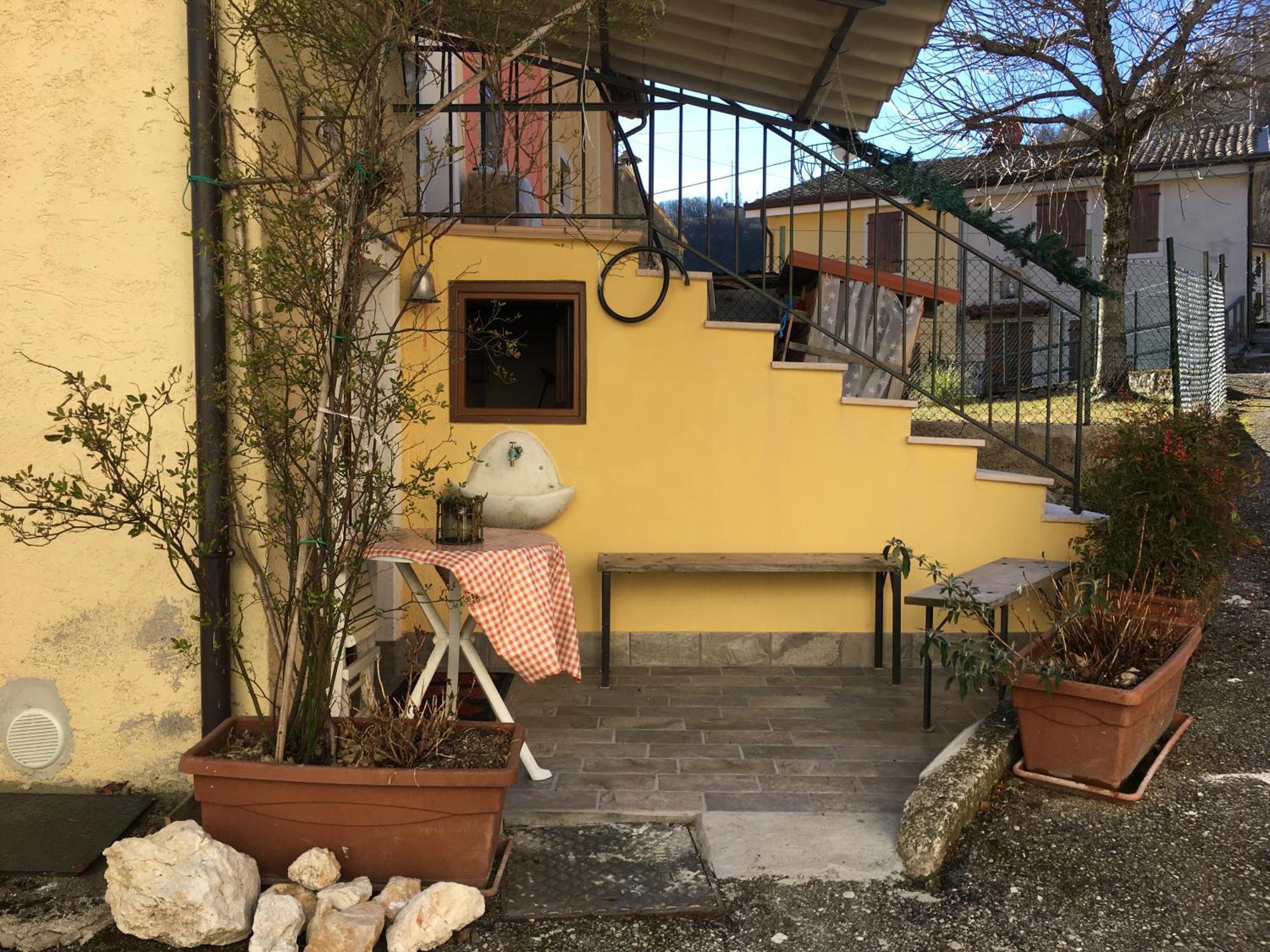 Ca' Rosina. Una Casetta Nel Bosco. Ferrara di Monte Baldo Kültér fotó