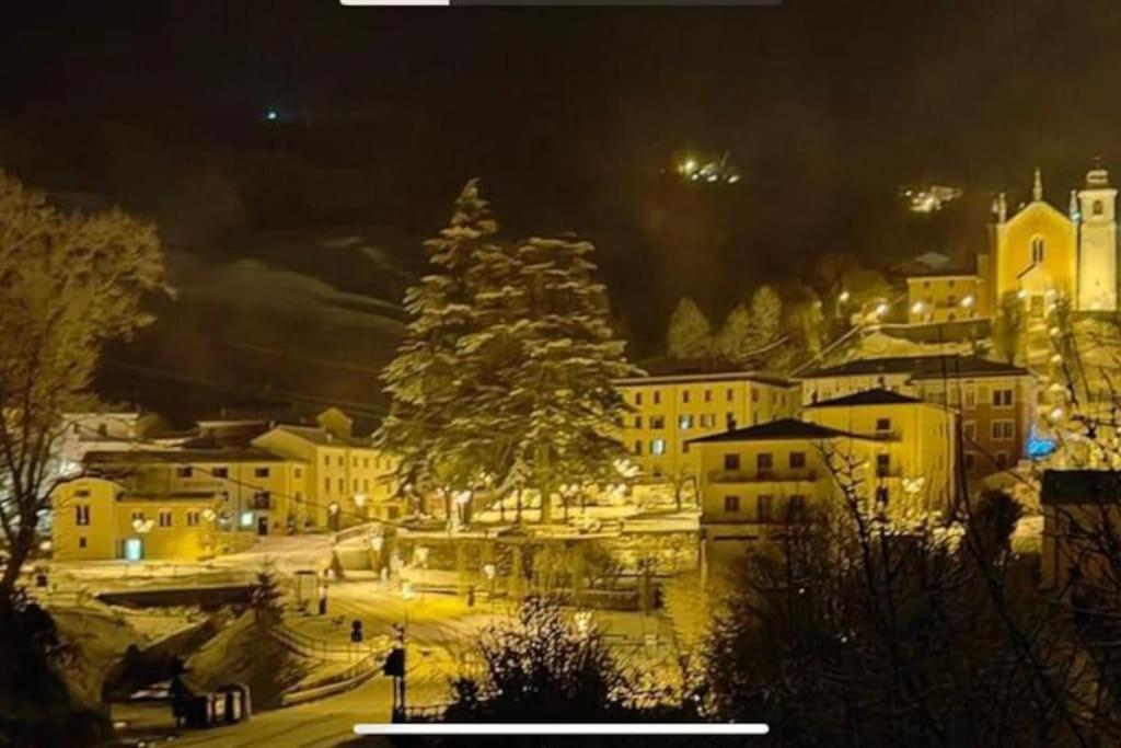 Ca' Rosina. Una Casetta Nel Bosco. Ferrara di Monte Baldo Kültér fotó